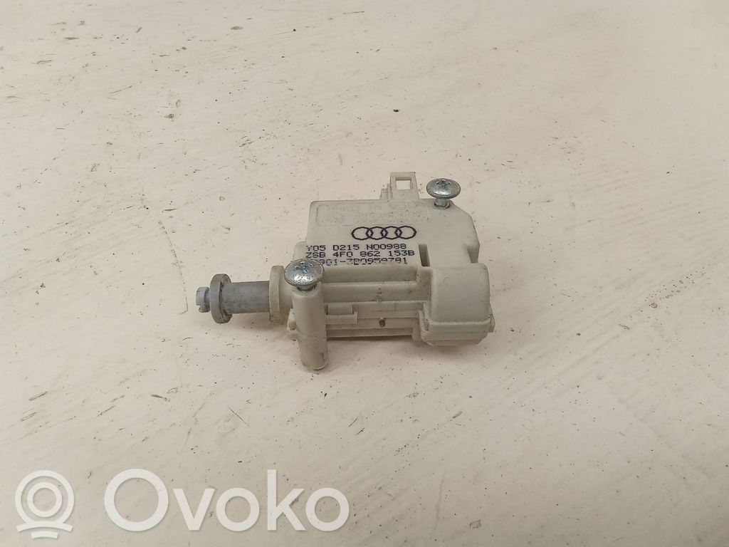Audi A6 S6 C6 4F Motorino del tappo del serbatoio del carburante 