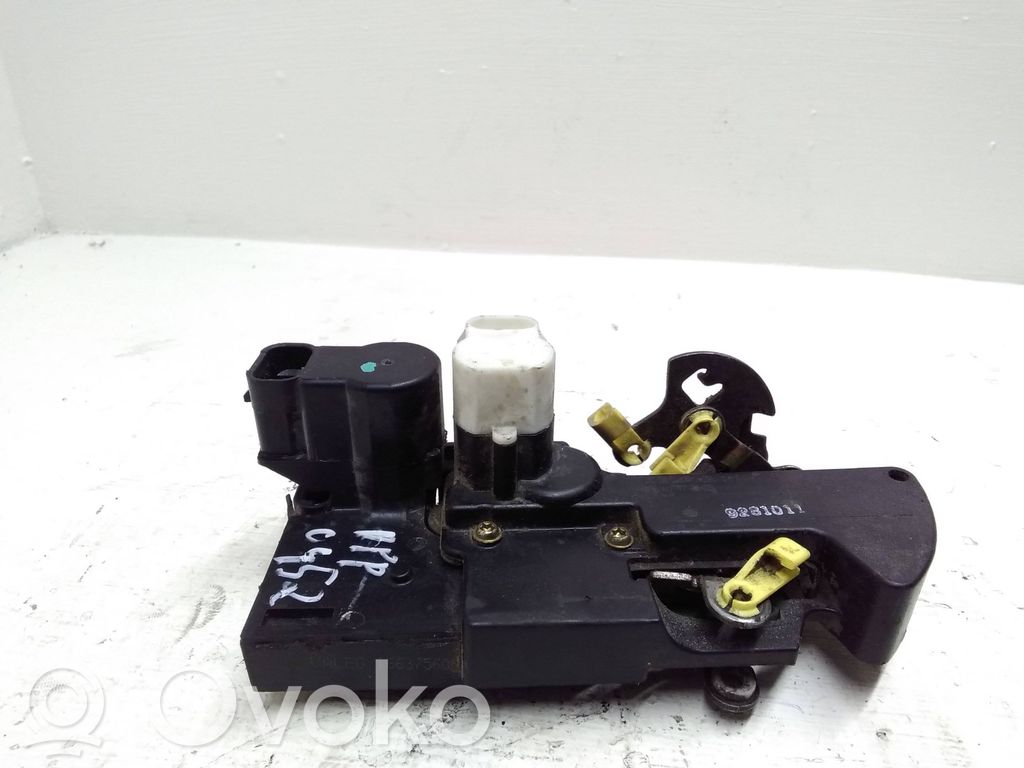 Opel Frontera B Front door lock 