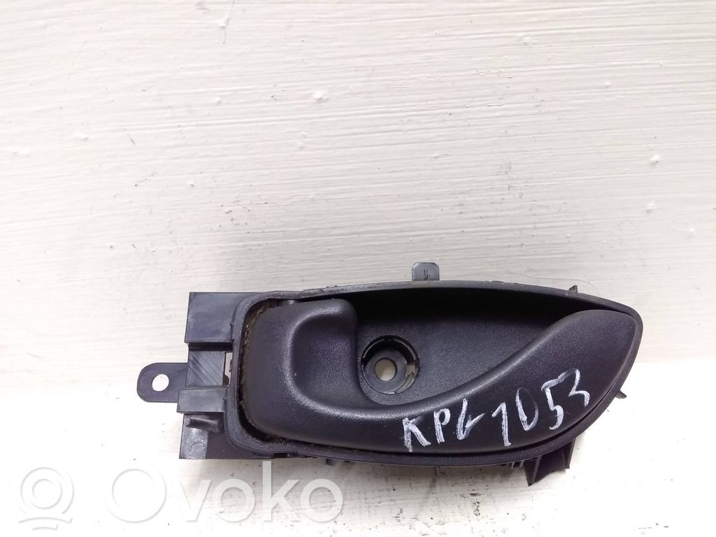 Renault Koleos I Manecilla interna puerta trasera 