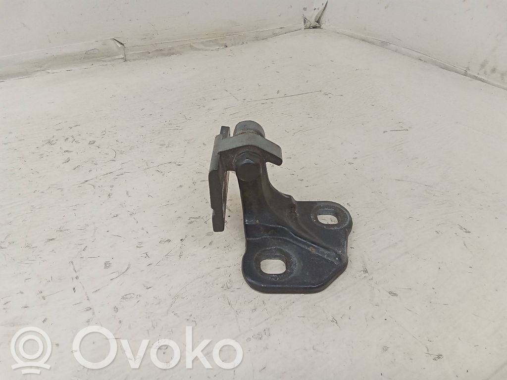 BMW 7 E65 E66 Front door lower hinge 