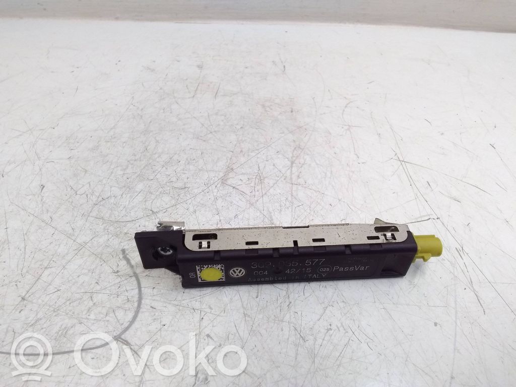 Pystyantennivahvistin   3G9035577