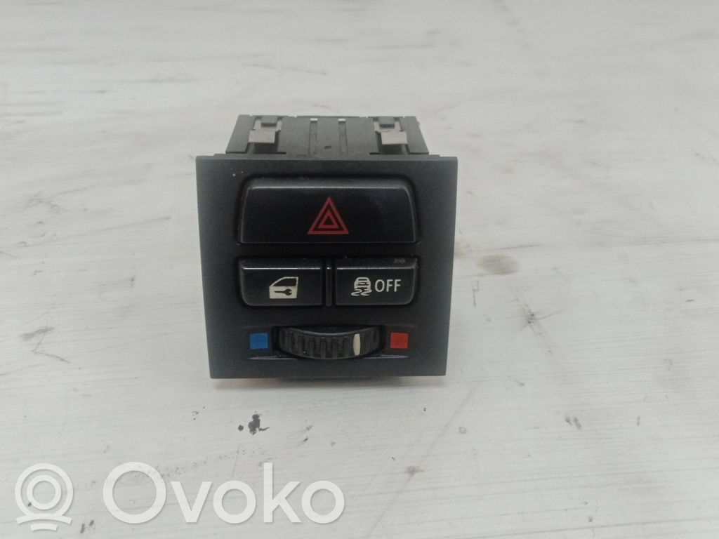Botón interruptor de luz de peligro   9196714
