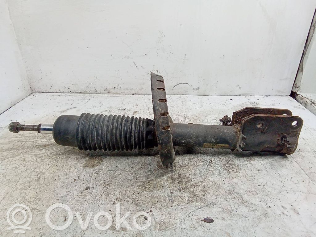 Peugeot Expert Priekšpusē amortizators 