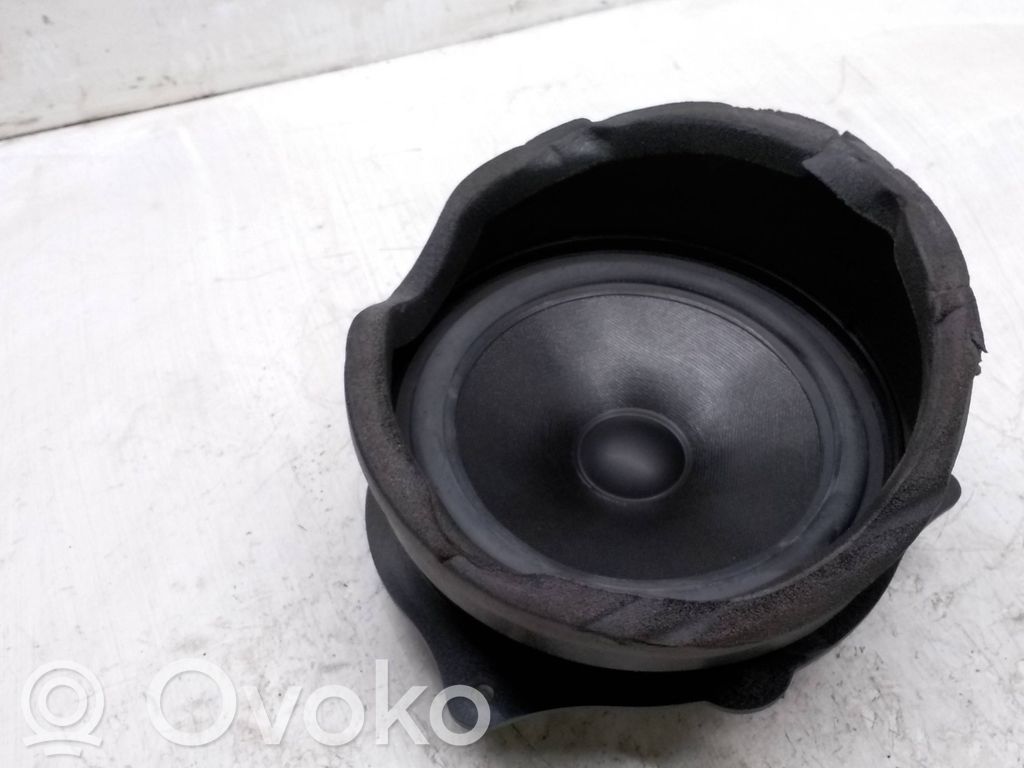 BMW X5 E53 Front door speaker 