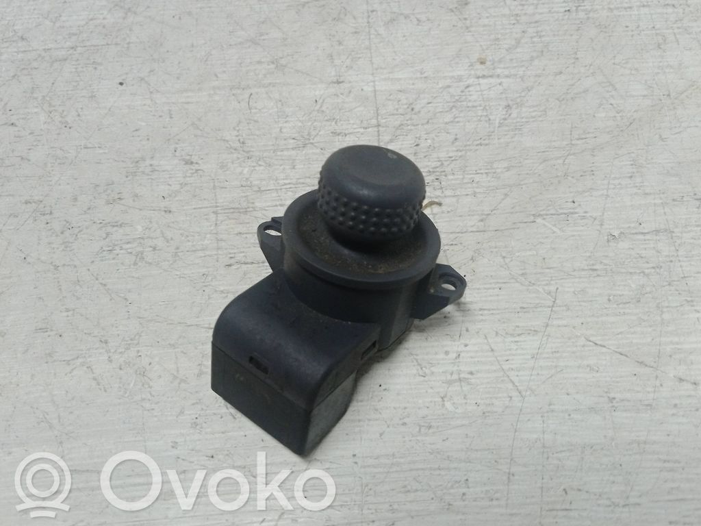 Interruttore specchietto retrovisore   7700875674