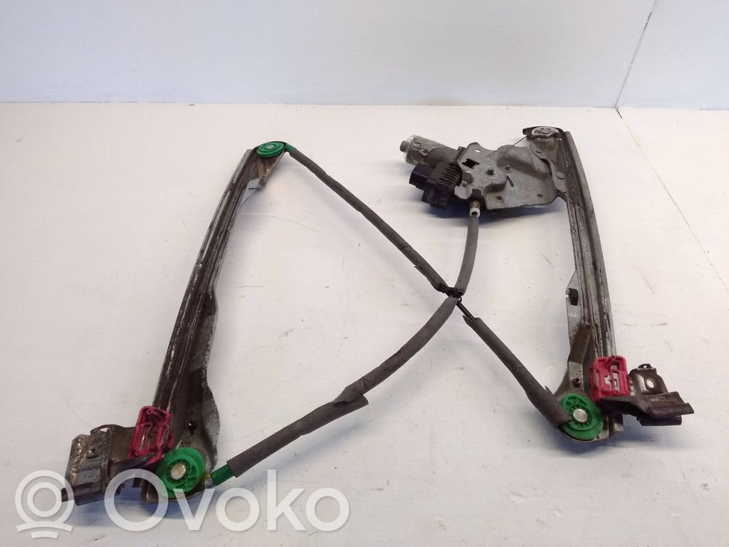 Ford Focus Front door window regulator with motor 