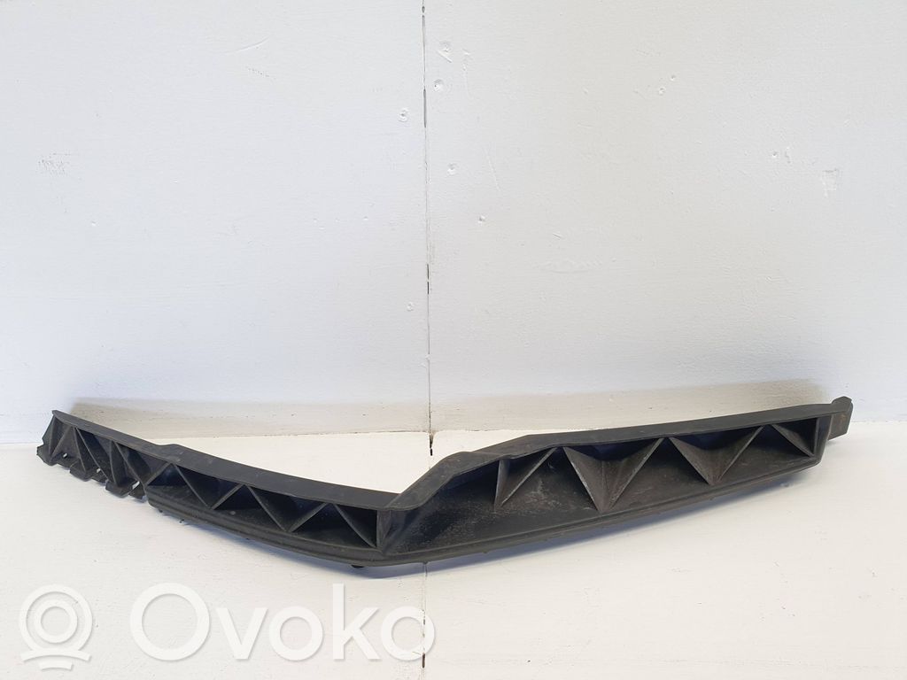 Skoda Octavia Mk2 (1Z) Staffa di rinforzo montaggio del paraurti anteriore 