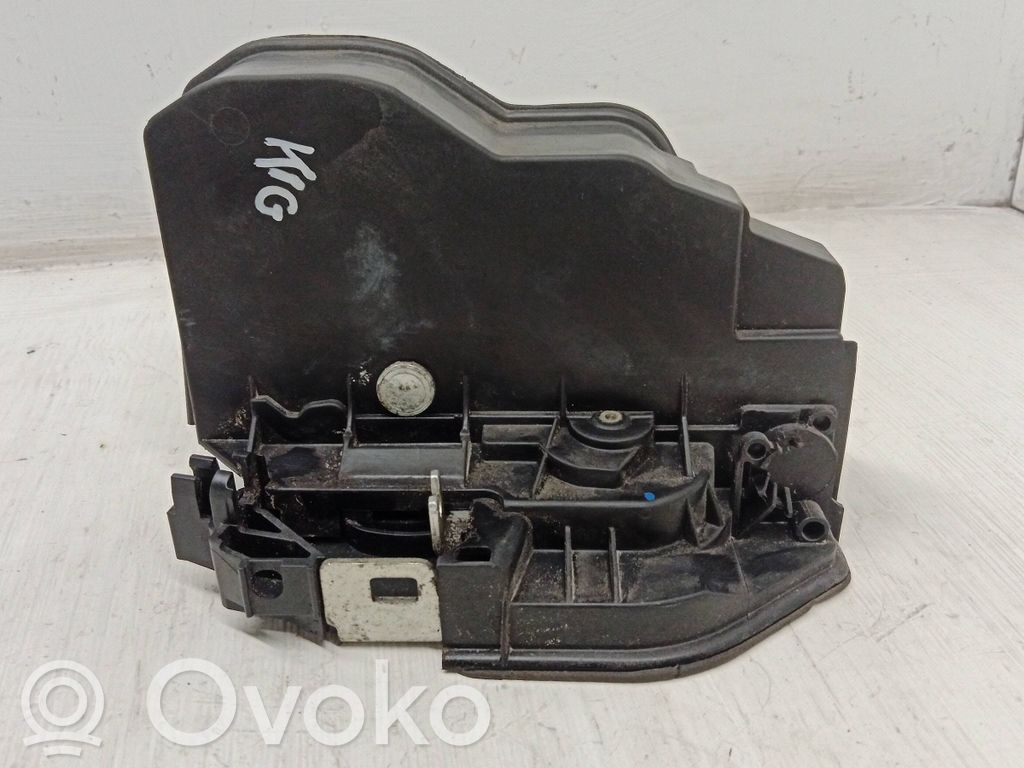 Serrure de porte arrière   7154629
