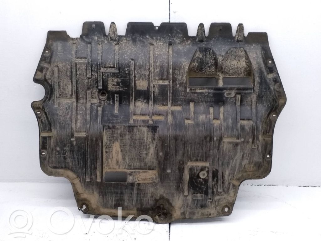 Volkswagen PASSAT B6 Engine splash shield/under tray 