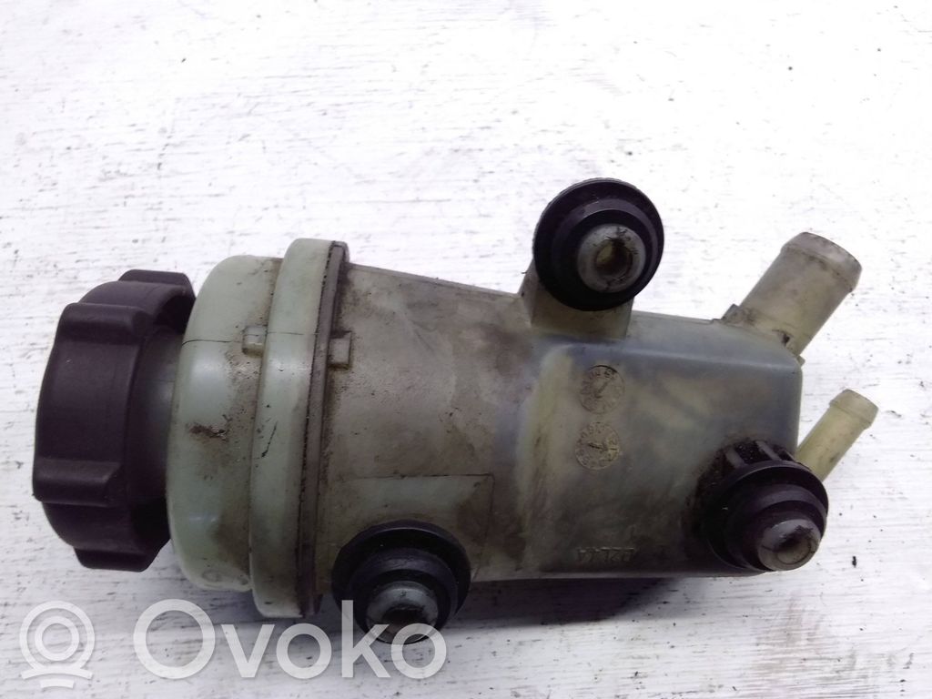 Ford Focus Power steering fluid tank/reservoir 