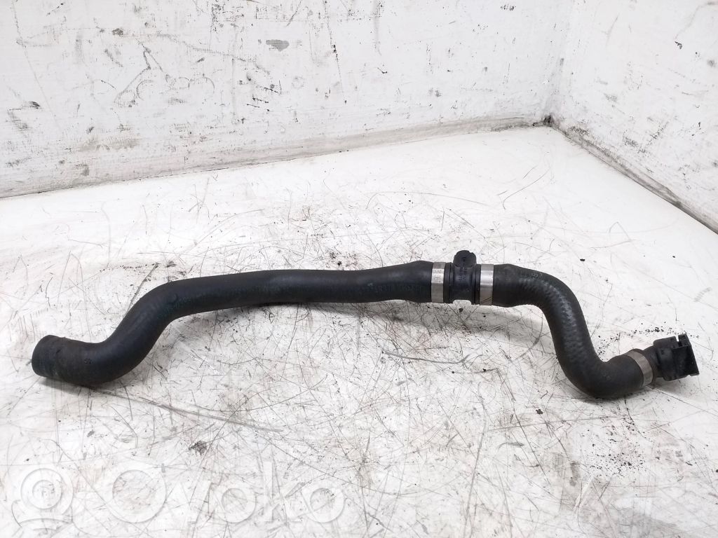 BMW X3 E83 Engine coolant pipe/hose 