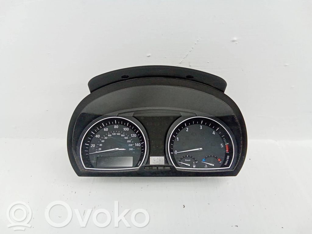 BMW X3 E83 Speedometer (instrument cluster) 