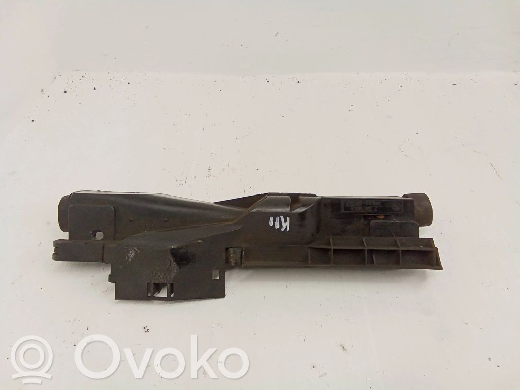 BMW X3 E83 Fixation de radiateur 
