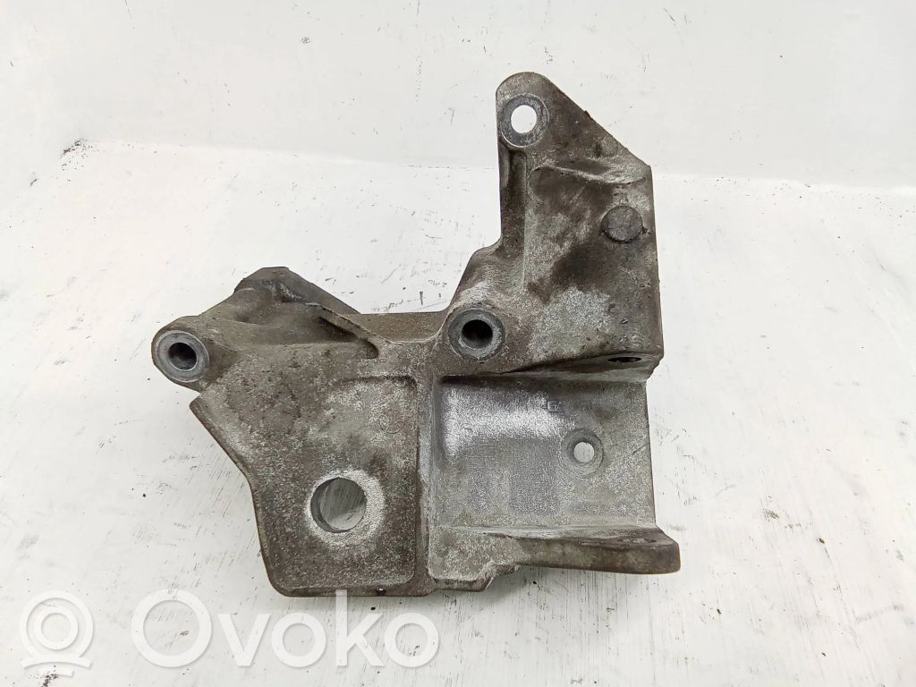 Volvo V70 Suport motor 