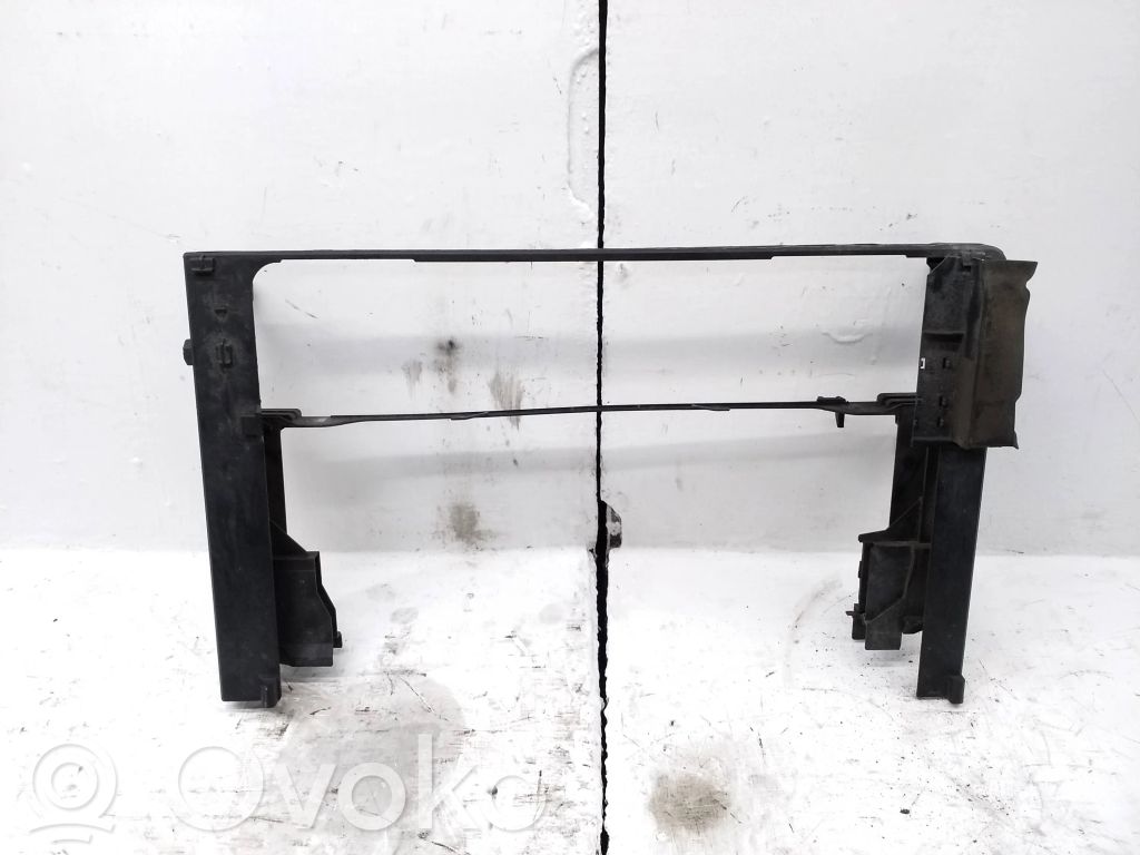 BMW 5 F10 F11 Pannello di supporto del radiatore 