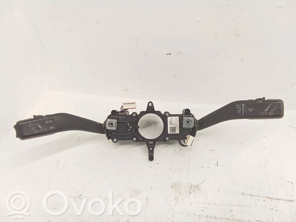 Volkswagen Caddy Commodo, commande essuie-glace/phare 