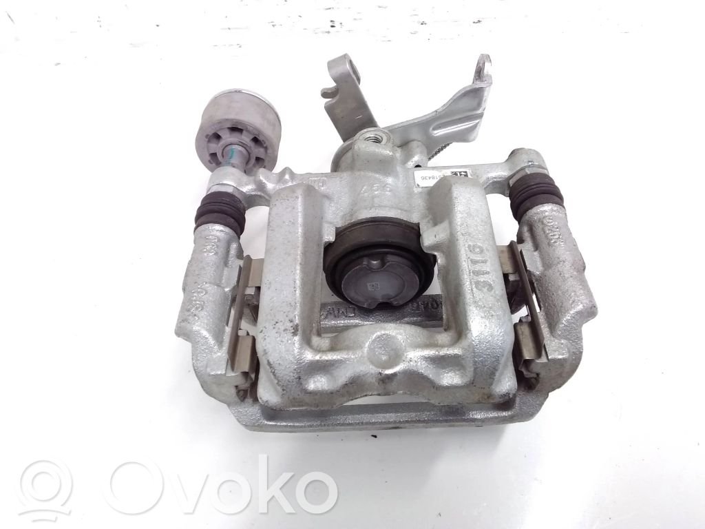 Opel Grandland X Takajarrusatula 
