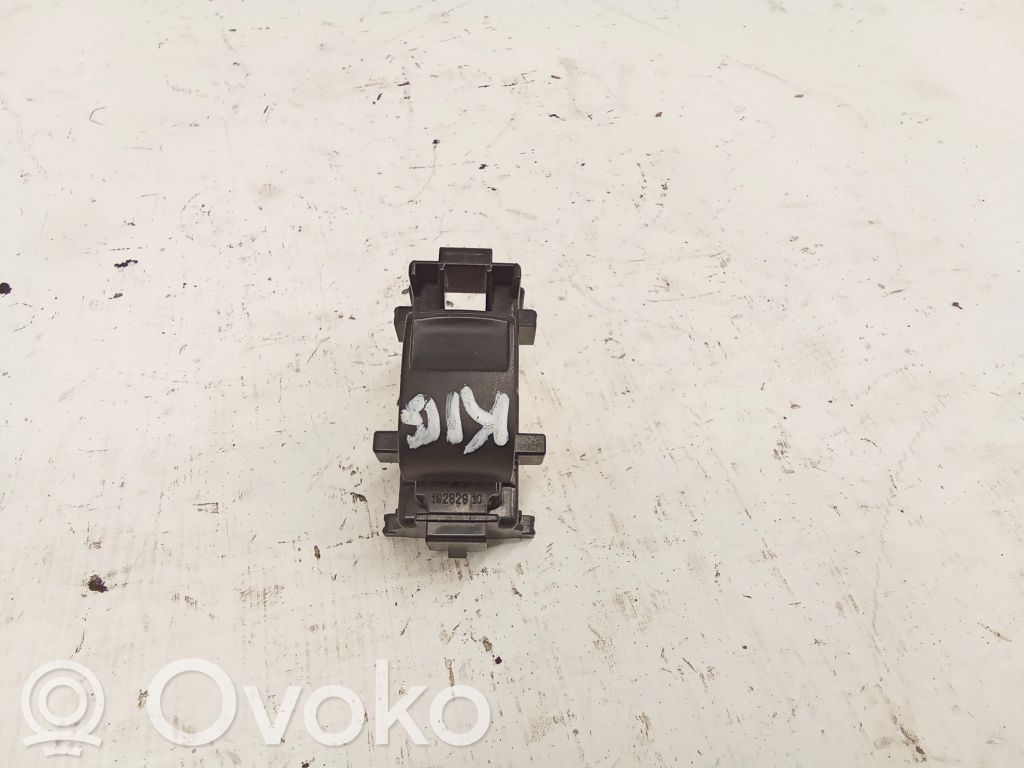 Toyota RAV 4 (XA30) Electric window control switch 