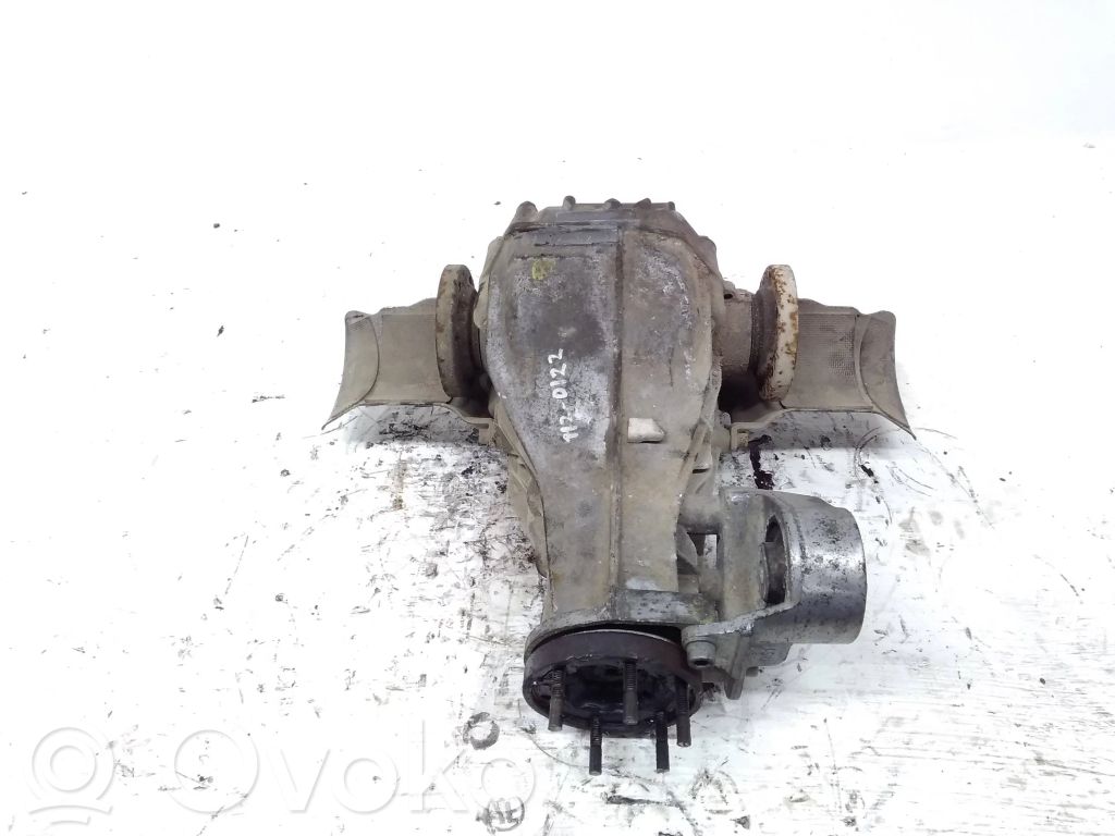 Audi A8 S8 D3 4E Galinis reduktorius 
