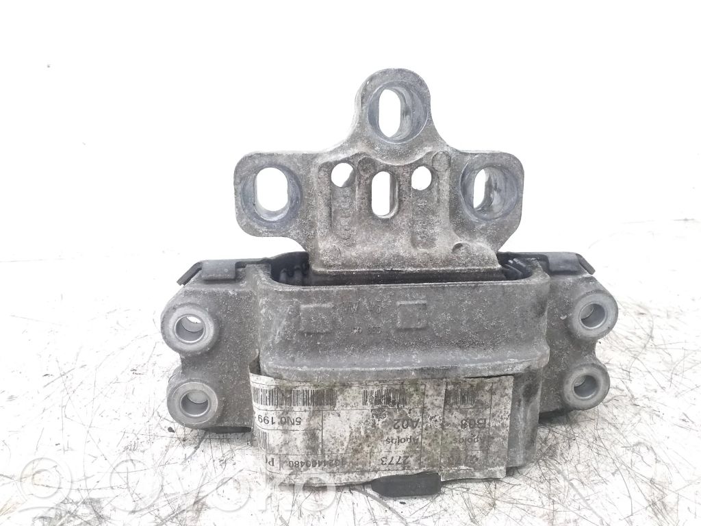 Volkswagen Sharan Engine mount bracket 