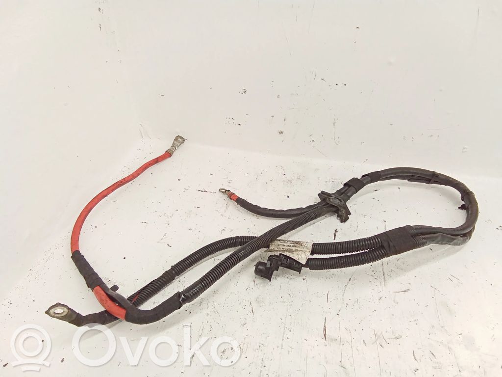 Volvo XC60 Pluskaapeli (akku) 