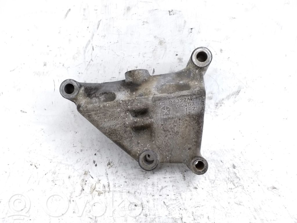 Chrysler Town & Country V Engine mounting bracket 