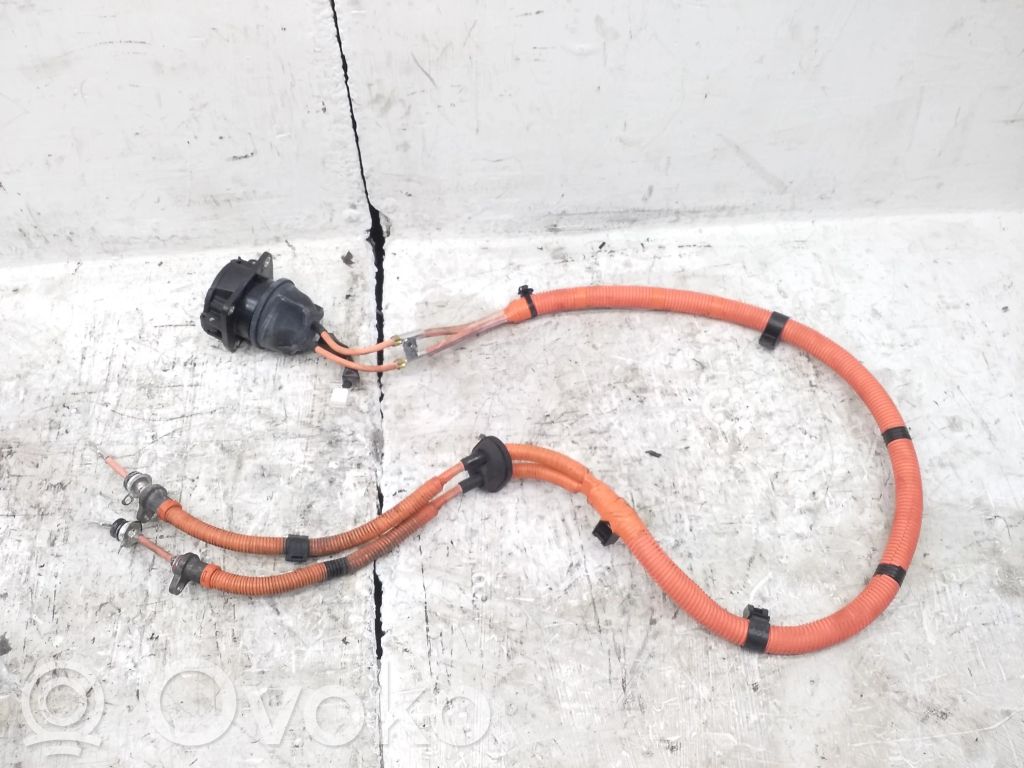 Mitsubishi Outlander Electric car charging cable 