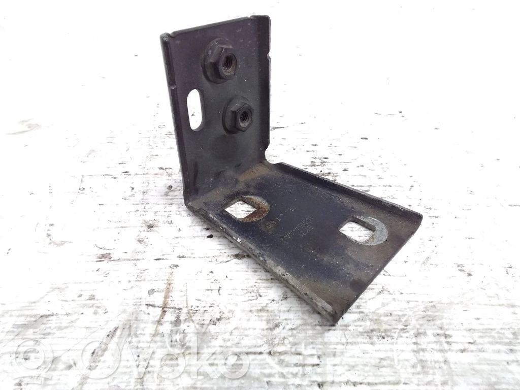 Ford Transit Custom Fender mounting bracket 