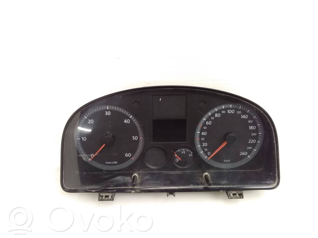 Volkswagen Caddy Speedometer (instrument cluster) 