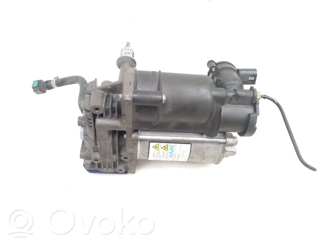 BMW X5 E70 Air suspension compressor/pump 