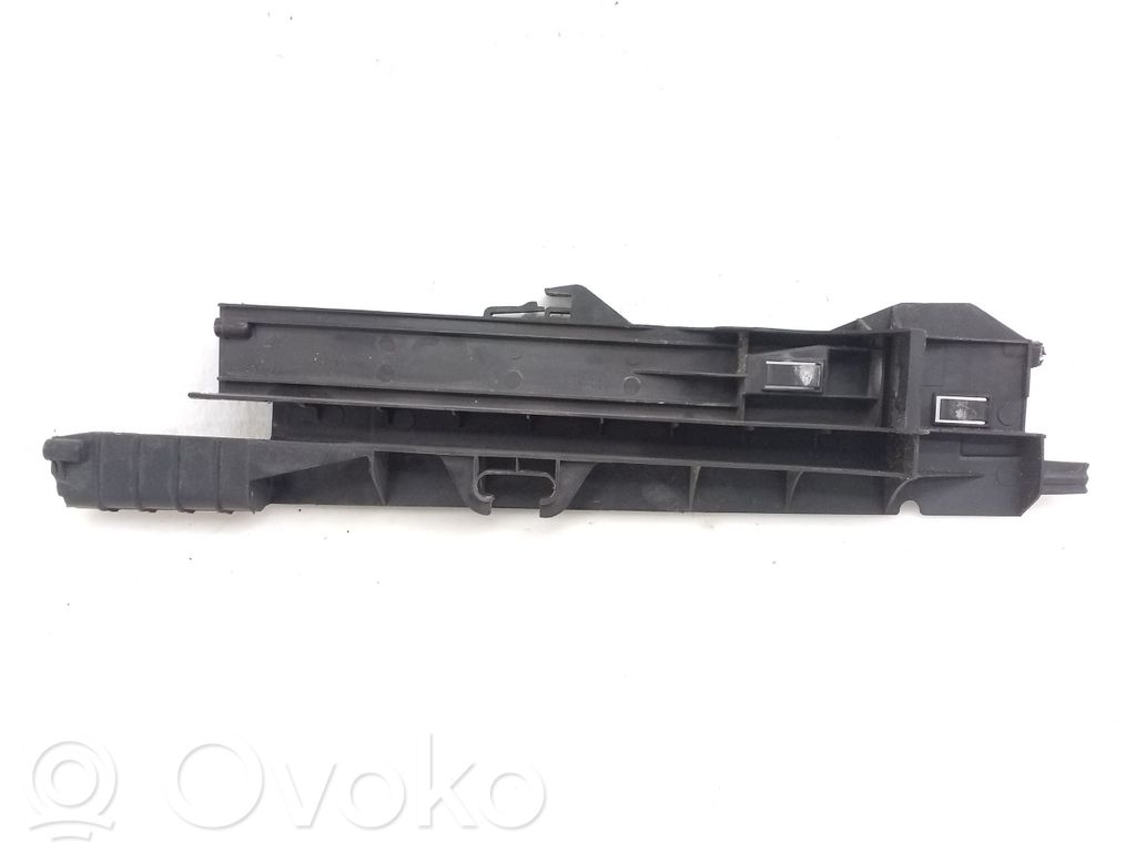 BMW X5 E70 Pannello laterale di supporto del radiatore 