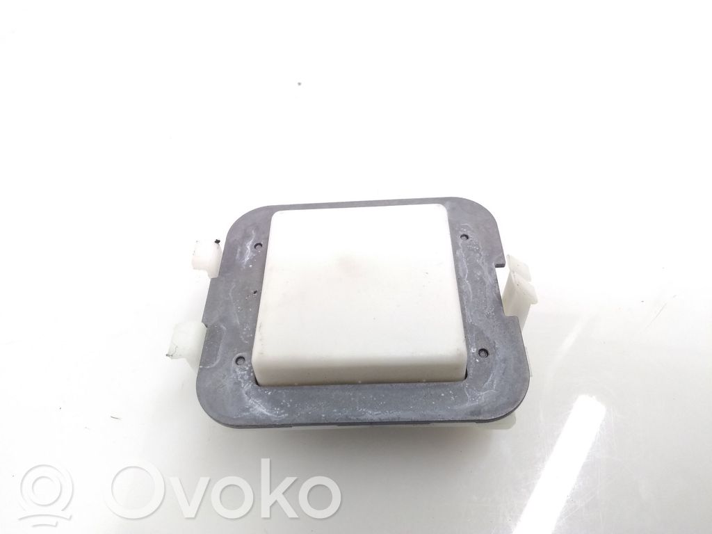 Porsche Panamera (971) Antena GPS 