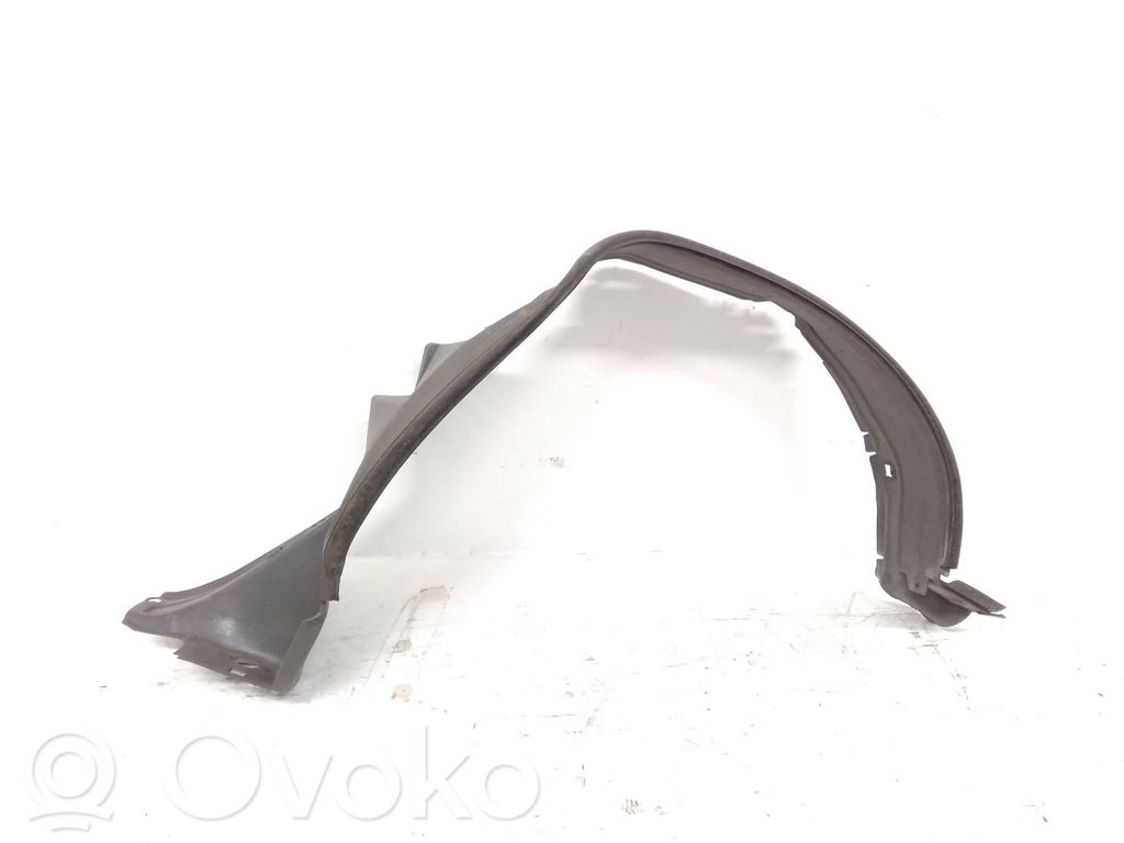 Mercedes-Benz E W124 Rivestimento paraspruzzi passaruota anteriore 
