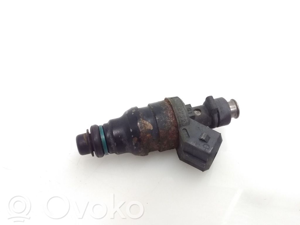 Mercedes-Benz E W124 Inyector de combustible 