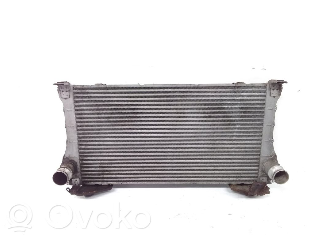 Toyota Avensis T270 Chłodnica powietrza doładowującego / Intercooler 