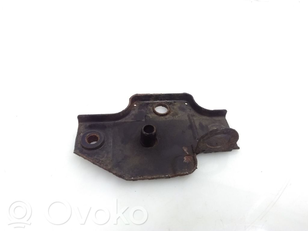 Toyota Avensis T270 Fixation de radiateur 