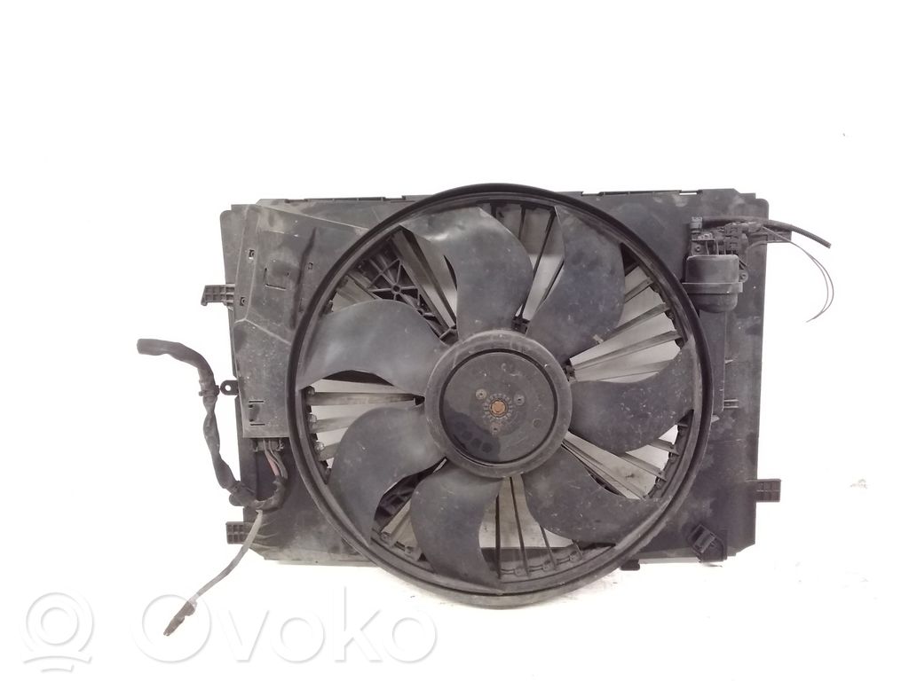 Mercedes-Benz E C207 W207 Ventilator electric răcire radiator 