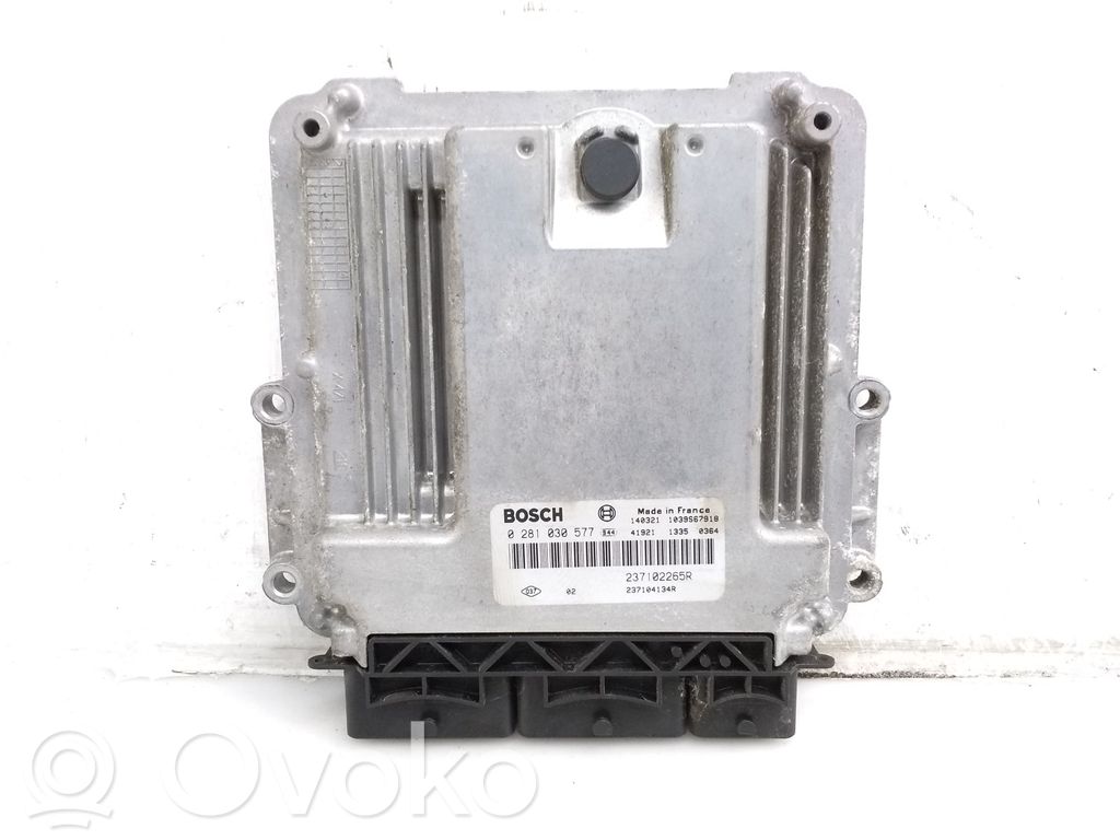 Opel Movano B Engine control unit/module 