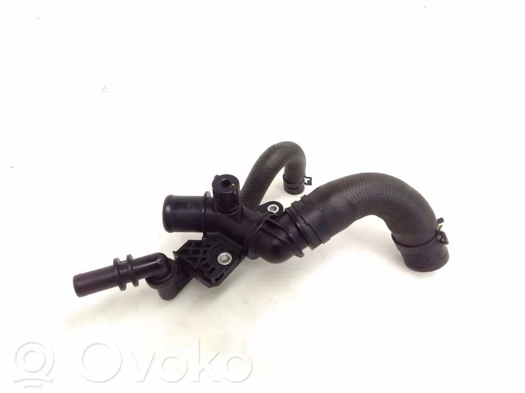Mazda CX-30 Engine coolant pipe/hose 