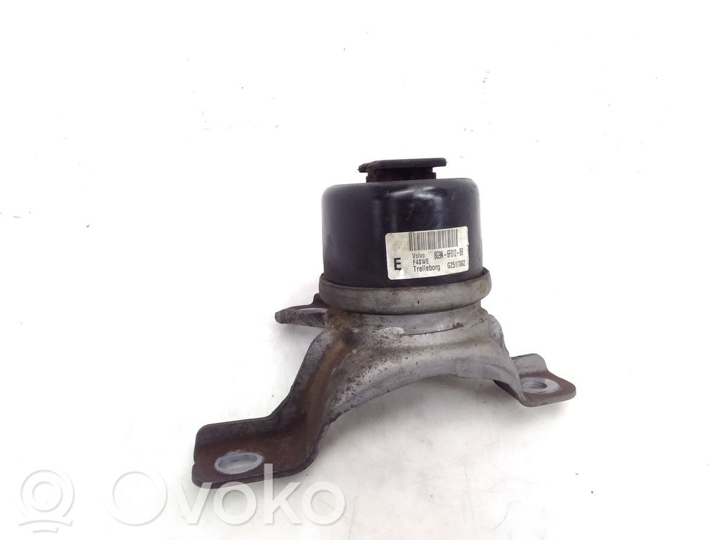 Volvo XC60 Engine mount bracket 