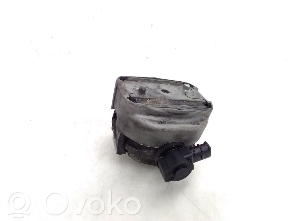 Bentley Continental Engine mount bracket 