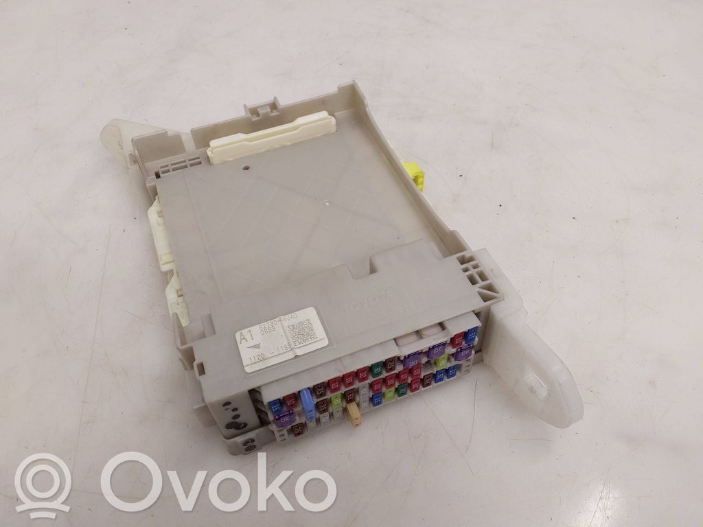 Lexus RX III Module de fusibles 