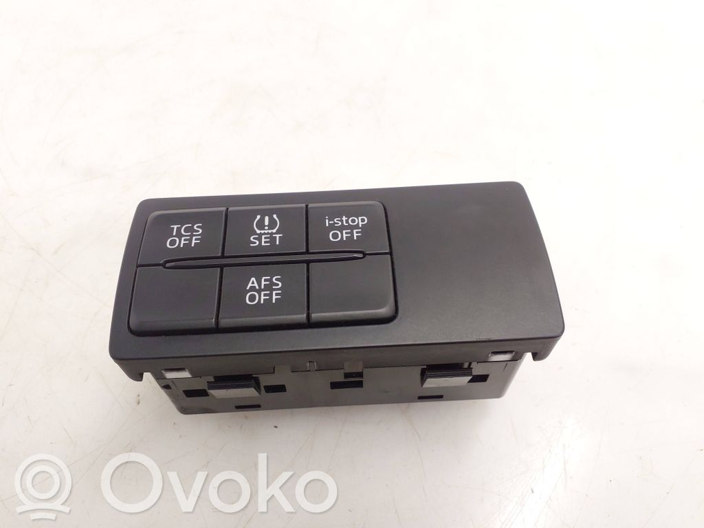 Un conjunto de interruptores   KE7866170