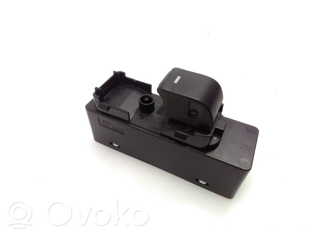 Mazda CX-5 Electric window control switch 