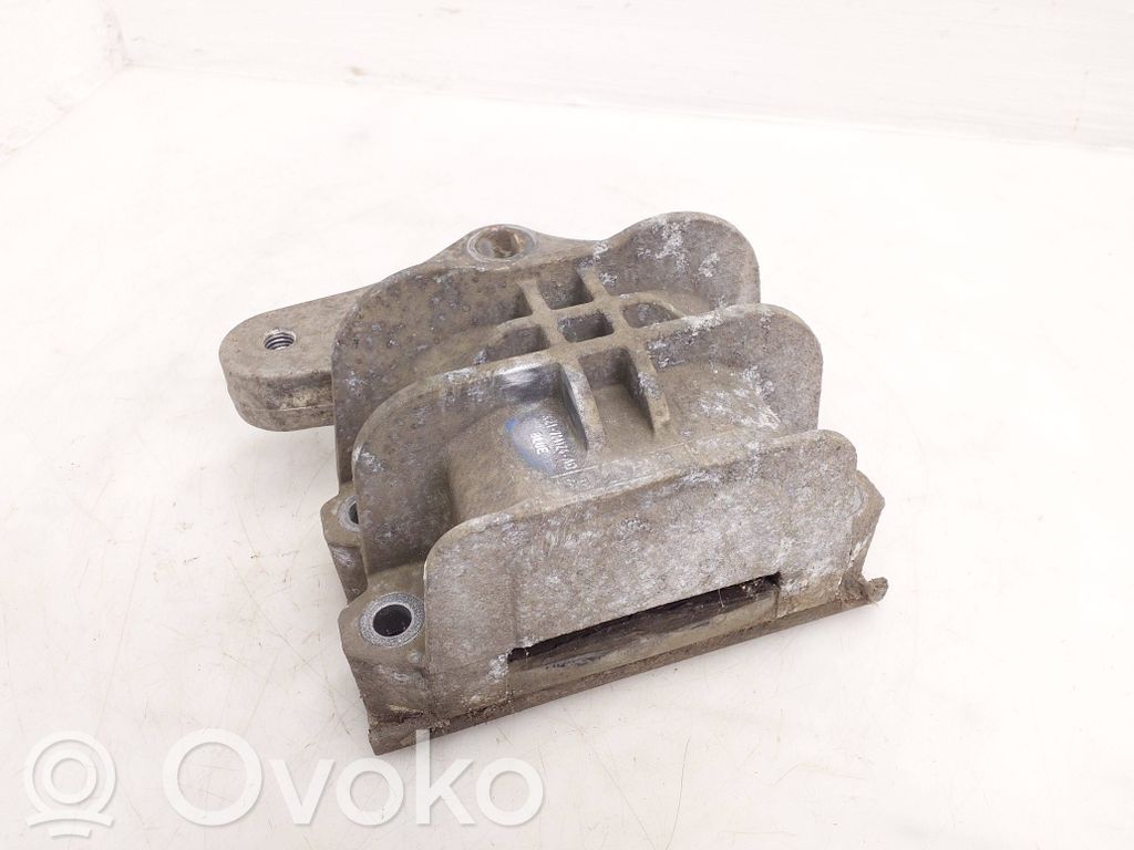 Engine mount bracket   BK217M124AD,G3160266
