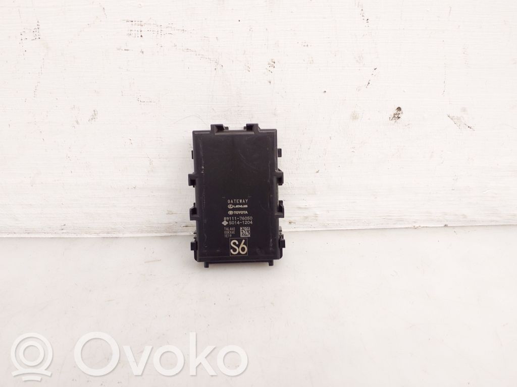 Lexus ES 300h (7th Gen) Gateway control module 
