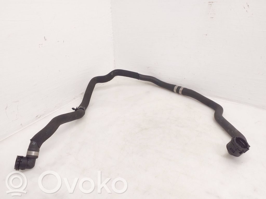 BMW 5 G30 G31 G38 Engine coolant pipe/hose 