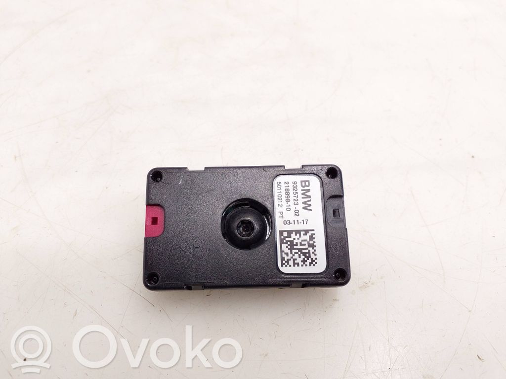 BMW 5 G30 G31 G38 Amplificator antenă aeriană 
