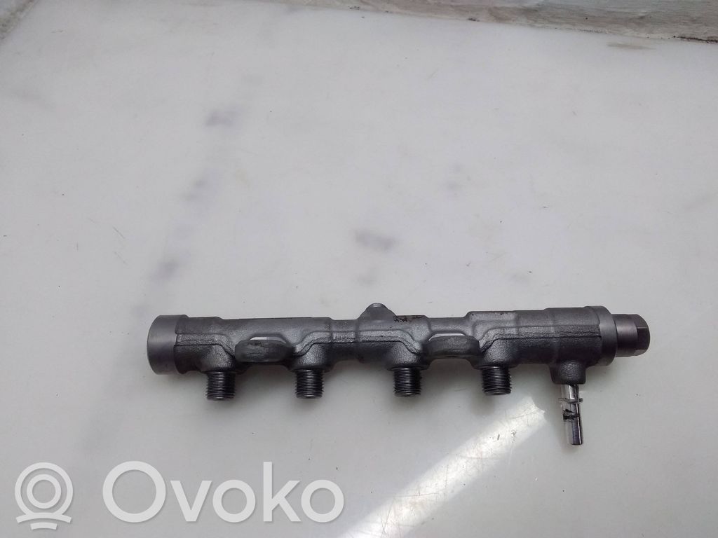 Peugeot 3008 II Polttoainepääputki 