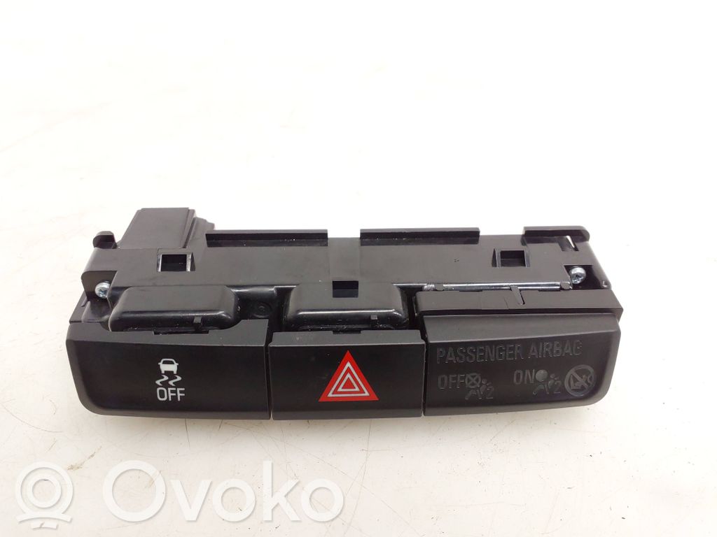 Opel Mokka Botón interruptor de luz de peligro 